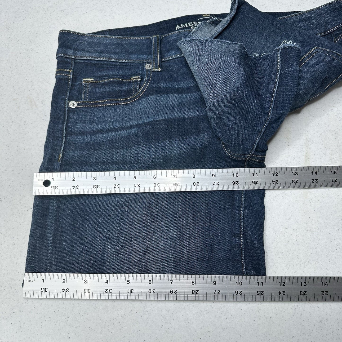 American Eagle Shorts Womens 12 Midi Blue Jean Denim Super Stretch Cut Off Fray