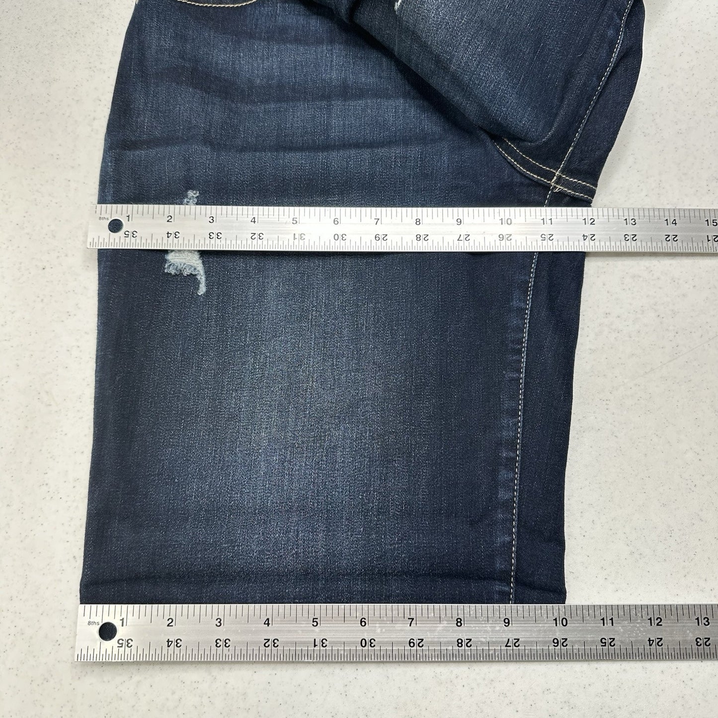 Kancan Shorts Womens 15 31 Bermuda Blue Denim Jean Comfort Distressed Grunge EUC