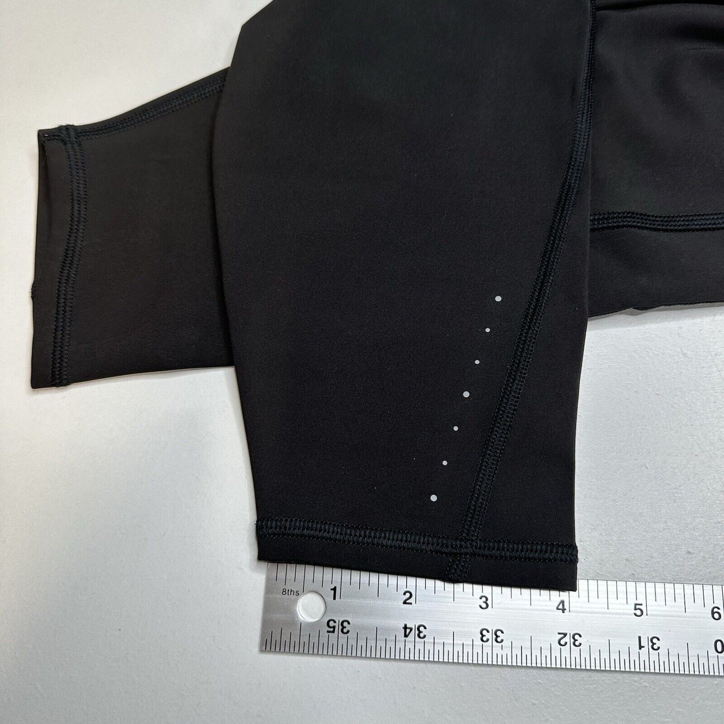 Athleta Legging Womens Large Rainier Tight Black Stretch Active Pockets *Flaw