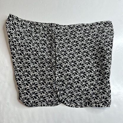 Diane Von Furstenberg Silk Shorts Womens 4 Black/White Floral Zip Front Pockets