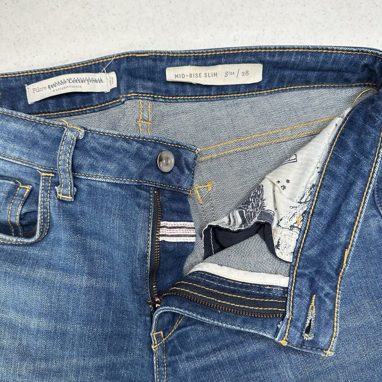PILCRO Shorts Womens 28 Slim Bermuda Midrise Blue Jean Denim Fray Anthropologie