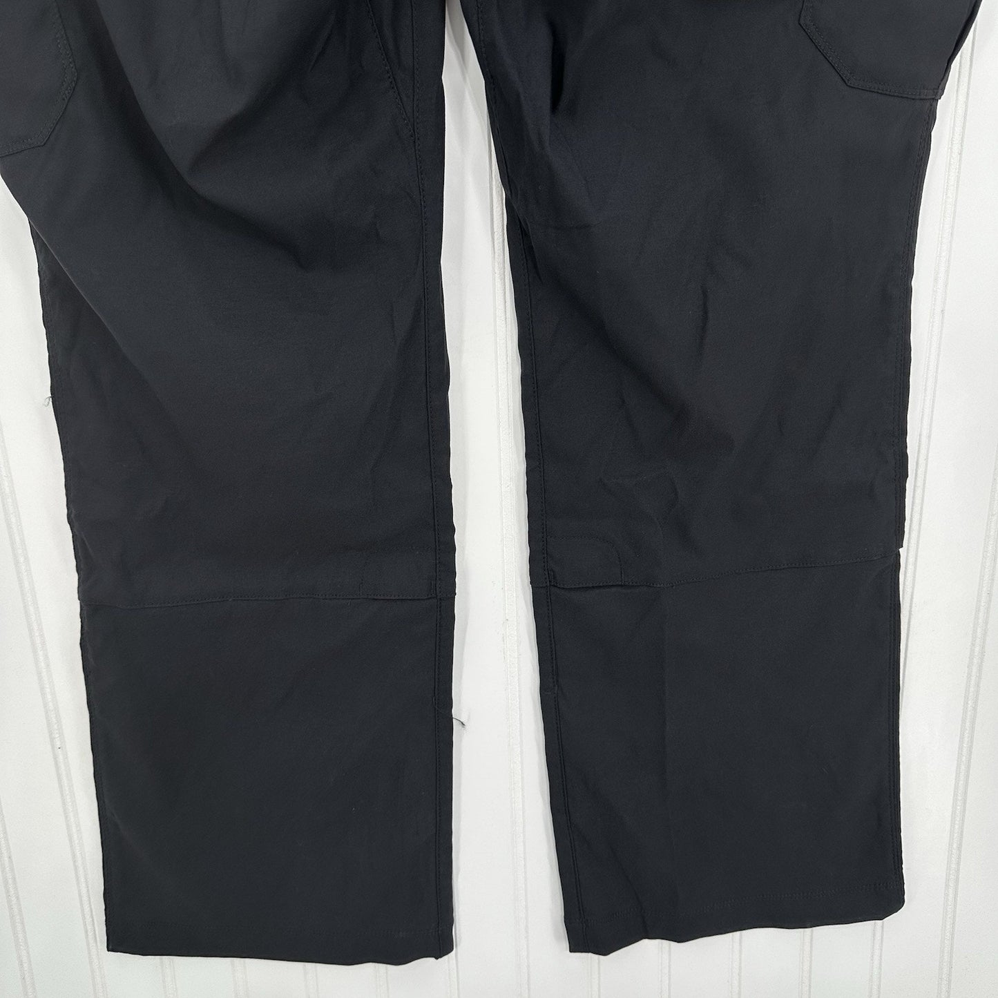 Duluth Trading Pants 18x31 Dry On The Fly Convertible Bootcut Hiking Roll Up EUC