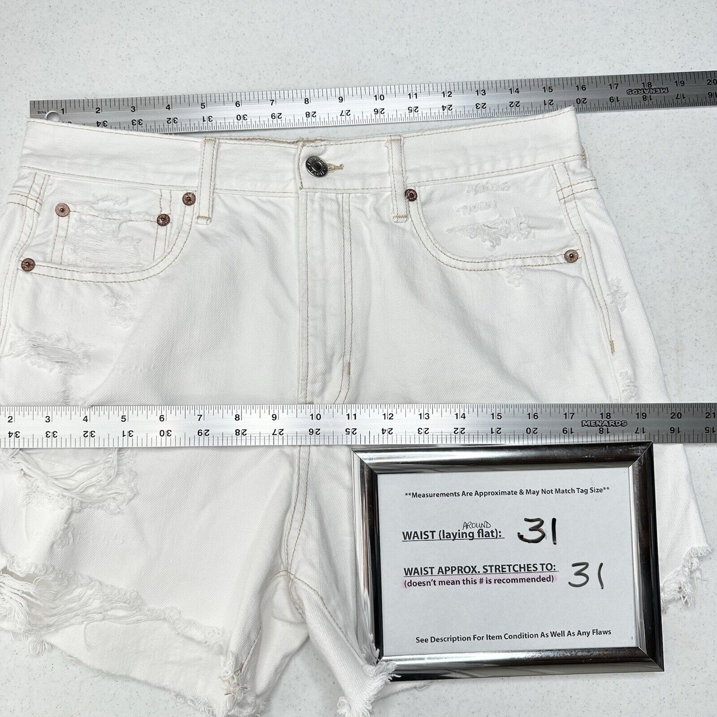 American Eagle Shorts 10 90s Boyfriend High Rise White Denim Distress Grunge EUC