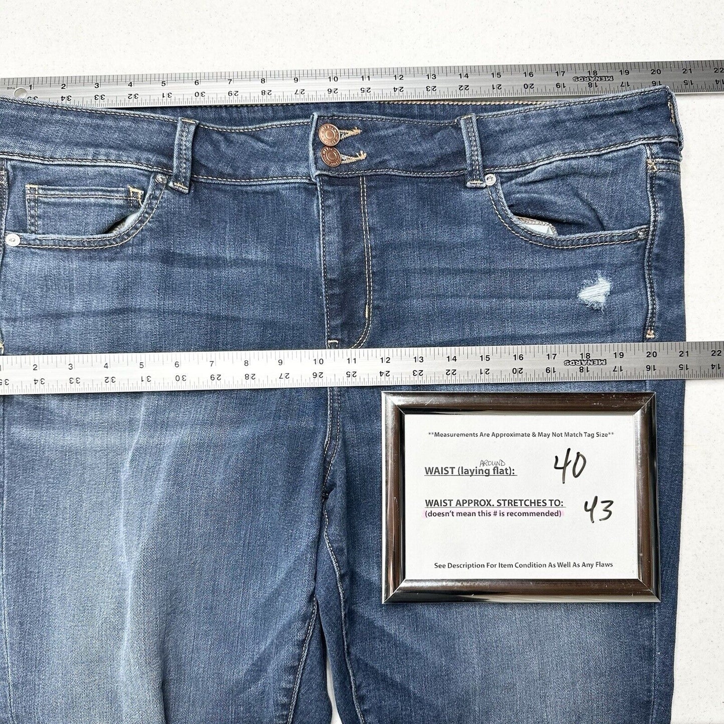 American Eagle Jeans Womens 20 Artist Crop Super Stretch Blue Denim Distress EUC