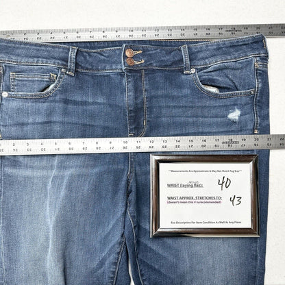 American Eagle Jeans Womens 20 Artist Crop Super Stretch Blue Denim Distress EUC