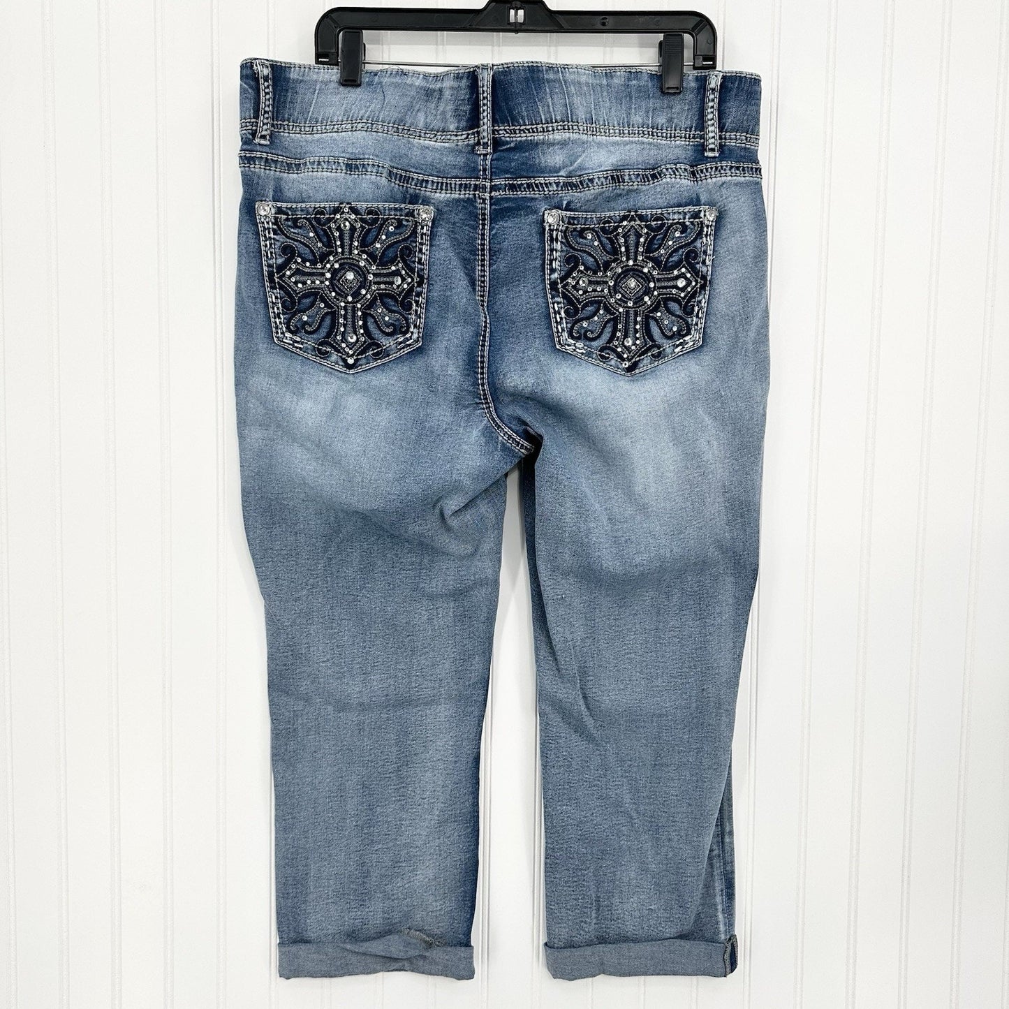 Apt 9 Jeans Womens 18 Capri Tummy Control Blue Cuffed Denim Bling Embroidered