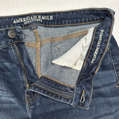 American Eagle Shorts Womens 14 Tomgirl Bermuda Blue Jean Stretch Denim Raw Fray