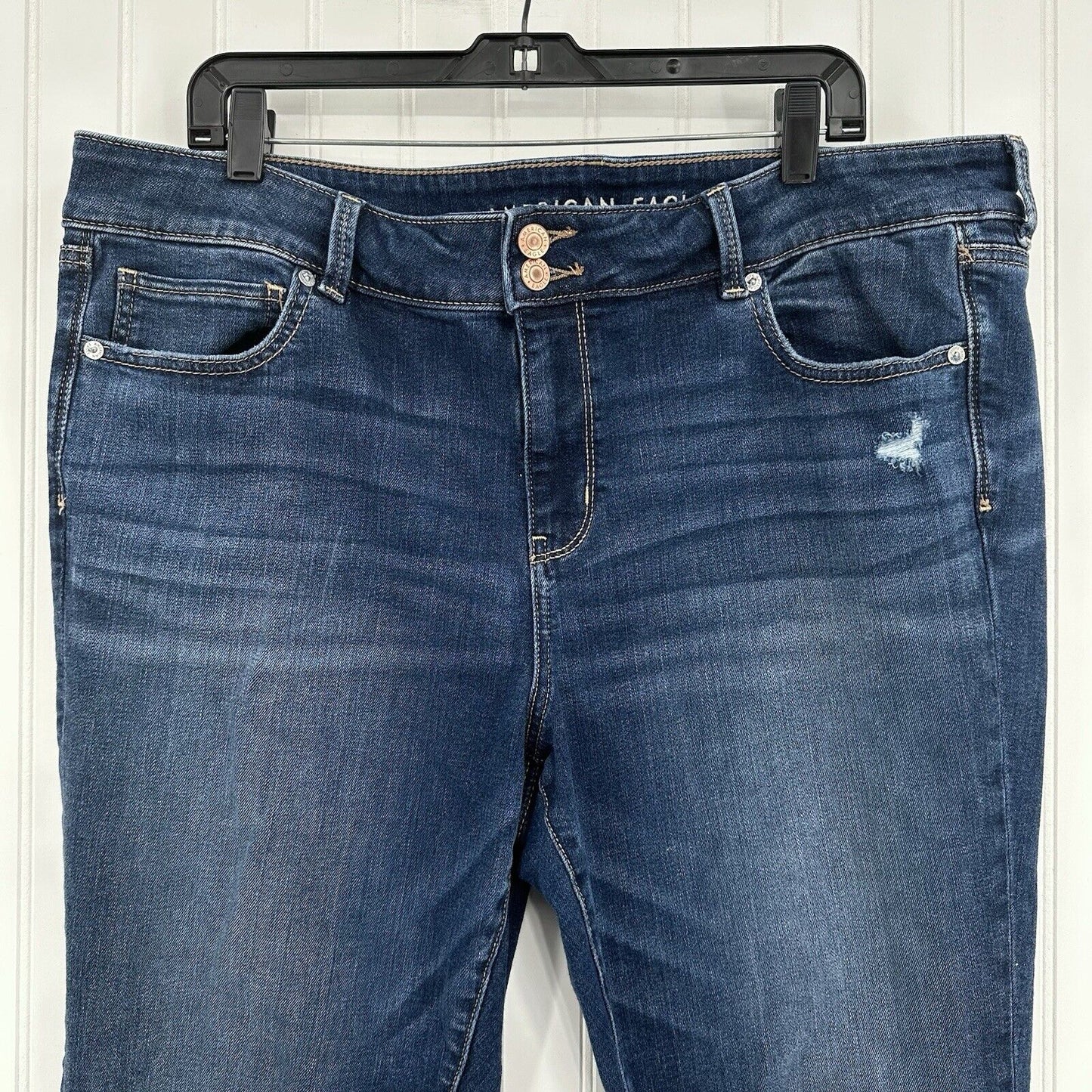 American Eagle Jeans Womens 20 Artist Crop Super Stretch Blue Denim Distress EUC