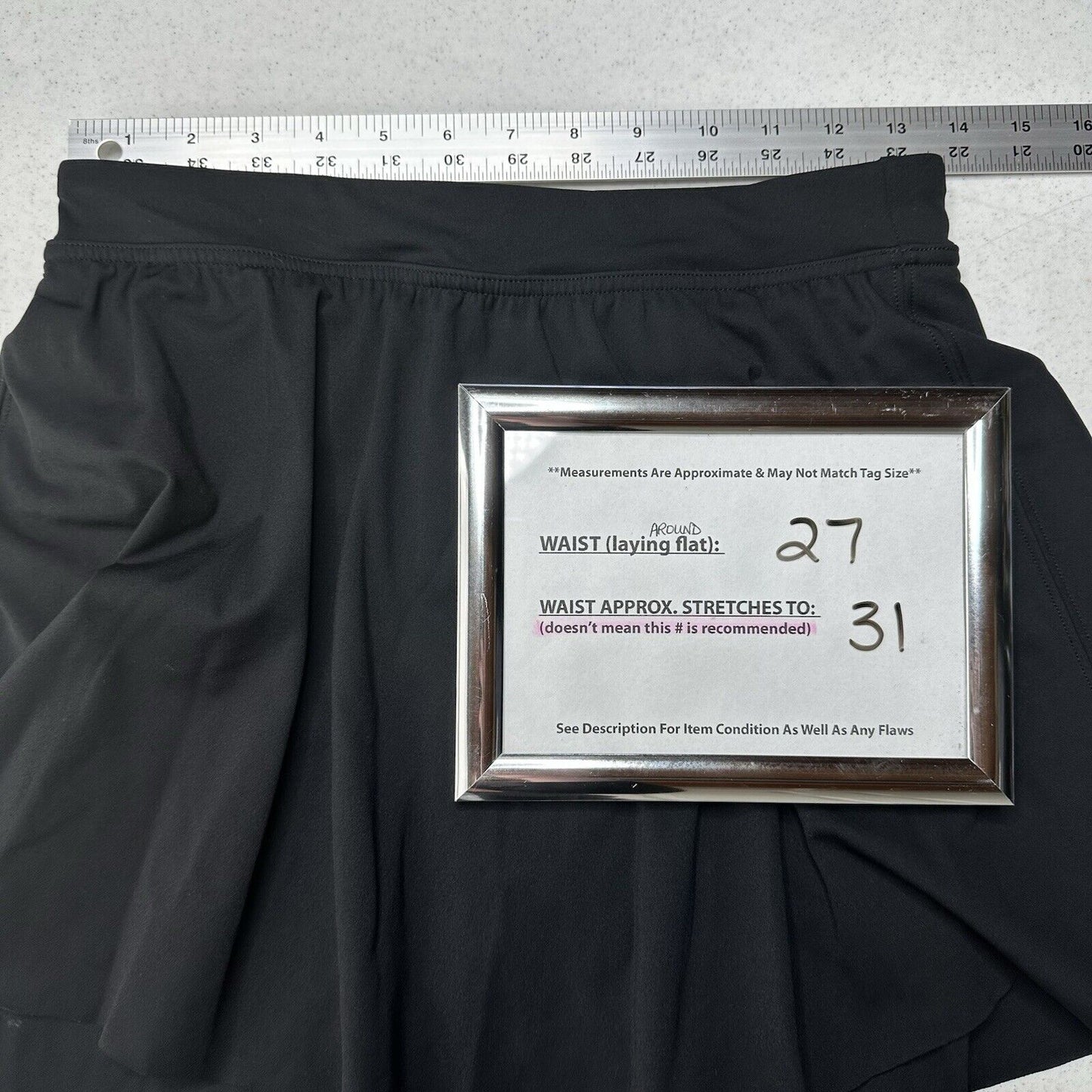 Spanx Leggings Womens Medium Booty Boost Skirted Pants Black Active Pocket EUC