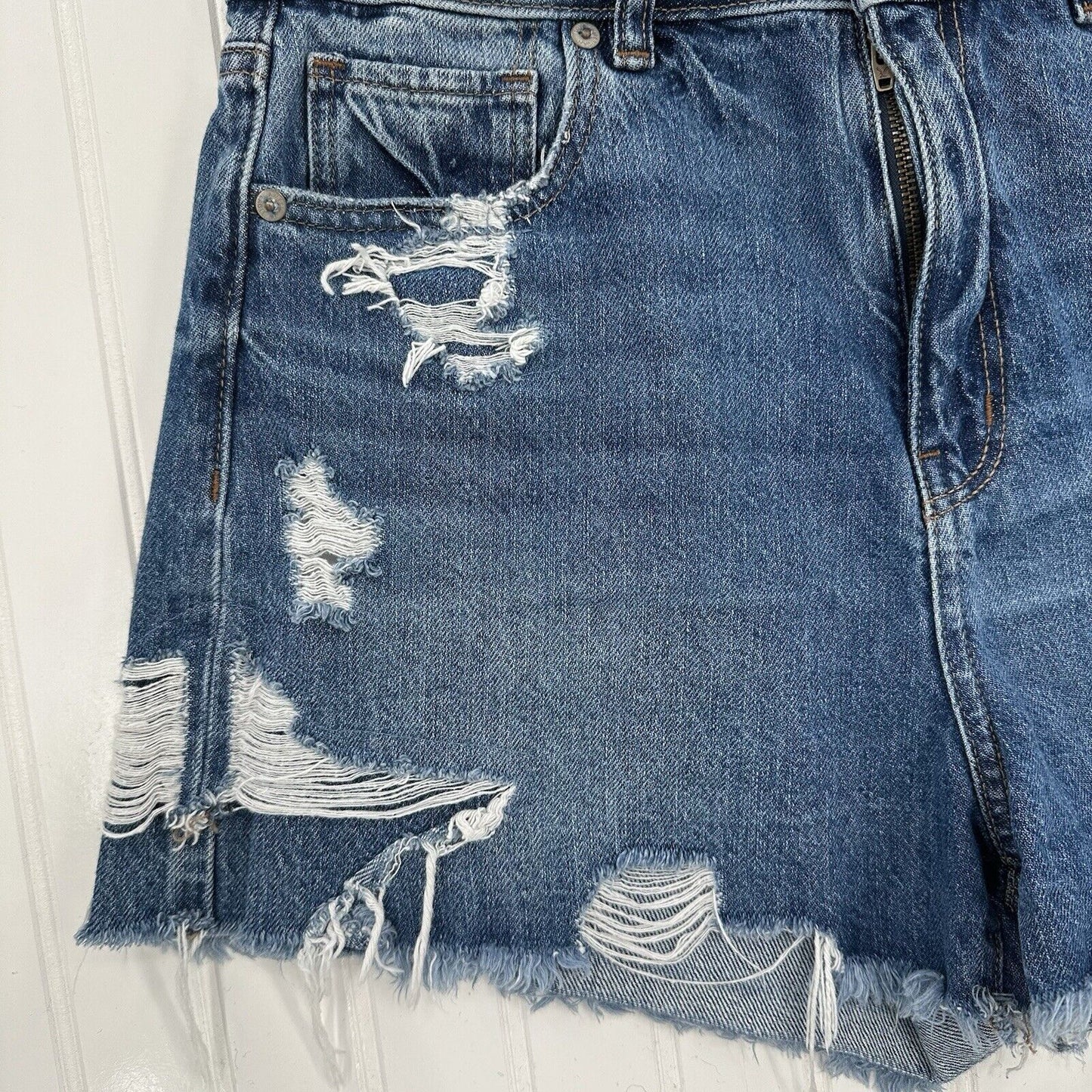 American Eagle Shorts Womens 10 Mom High Rise Blue Jean Denim Distressed Grunge