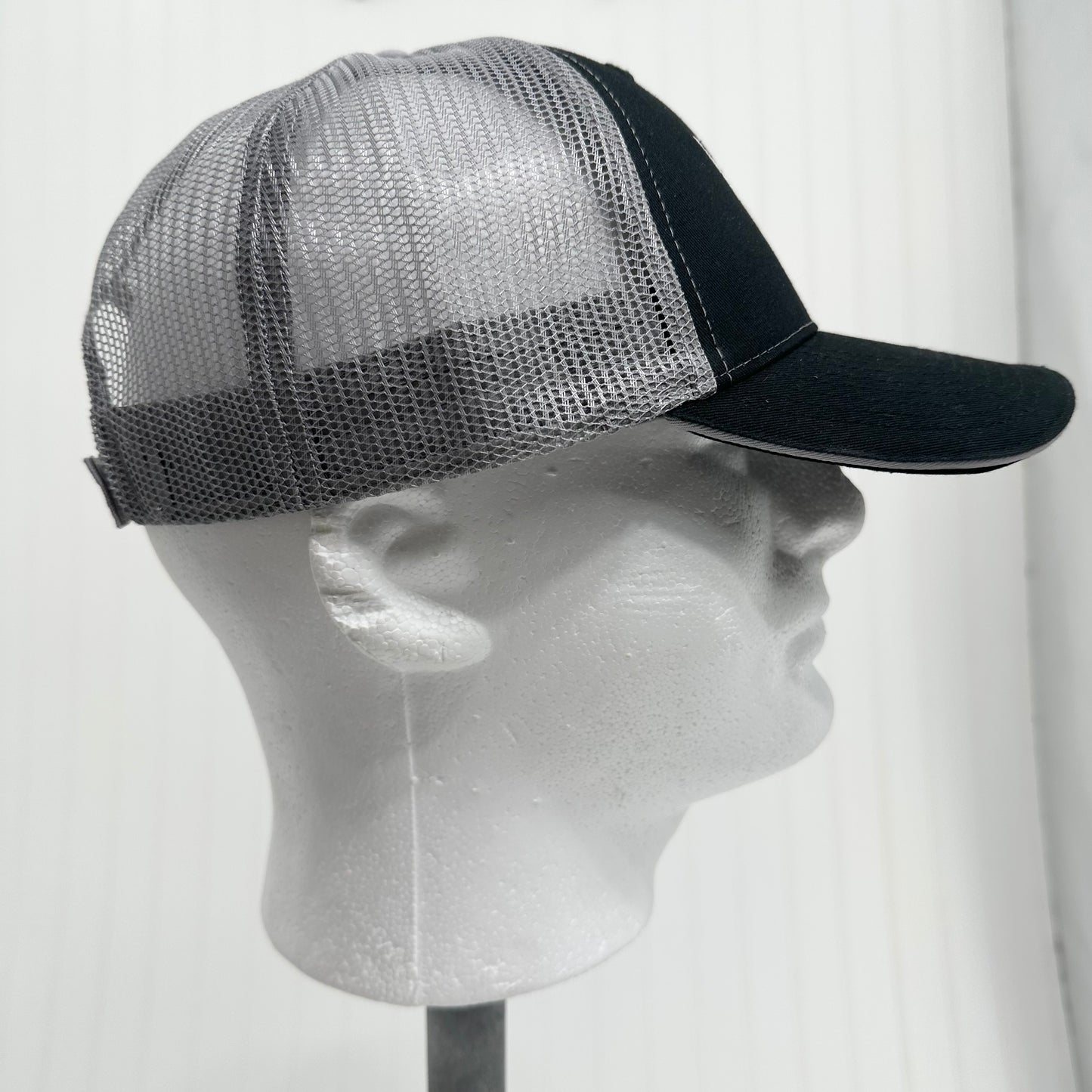 Highland Cow Embroidered Mesh Trucker Hat