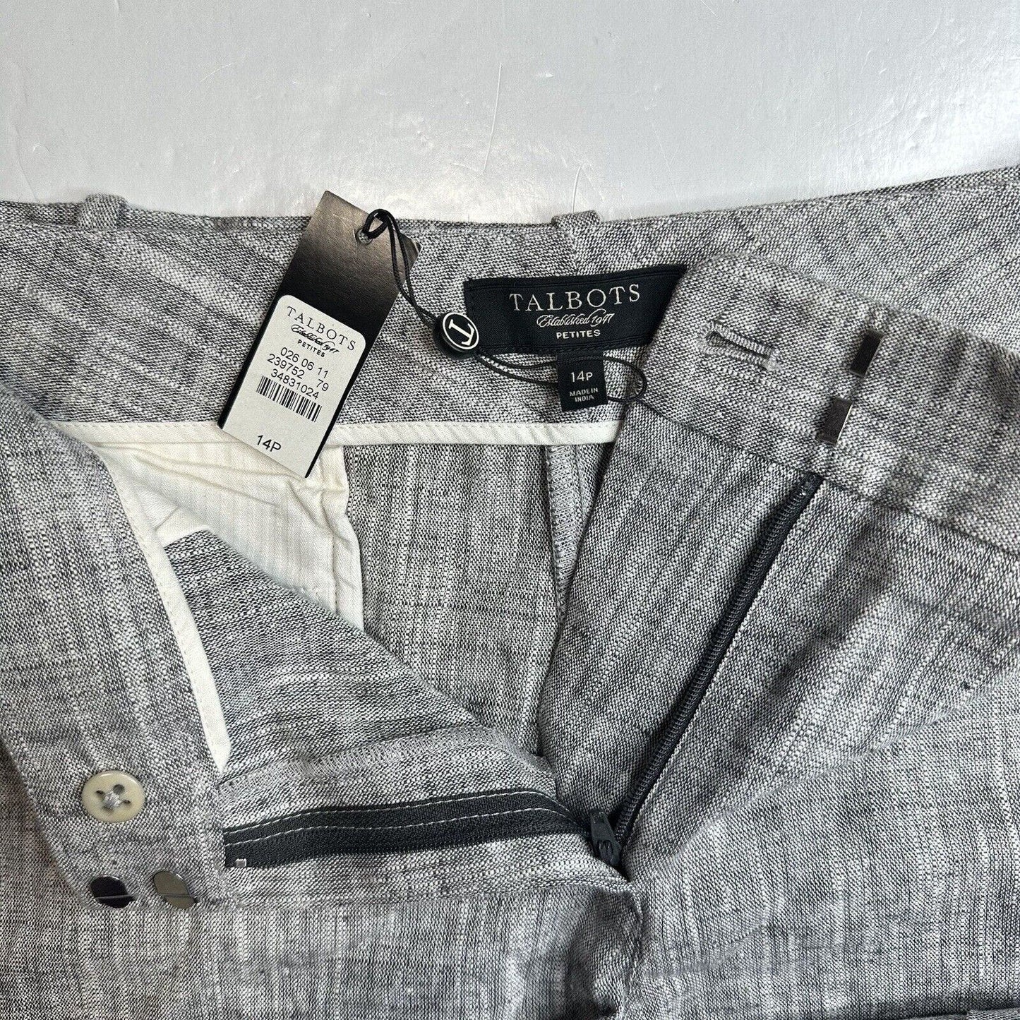 Talbots Shorts Womens 14 Petite Gray Linen/Cotton Cuffed Neutral W/Belt NEW