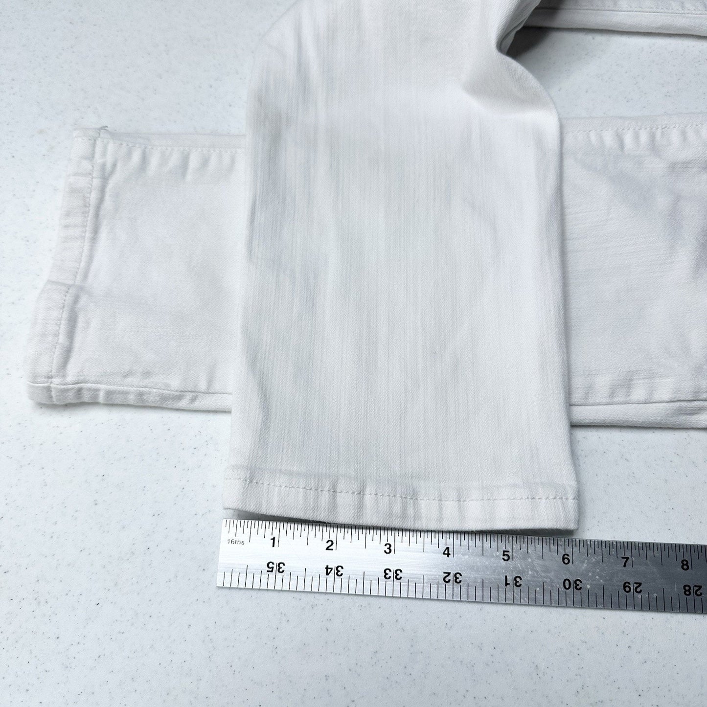 Apt 9 Jeans Womens 8 Straight Tummy Control White Stretch Denim Comfort *Stain