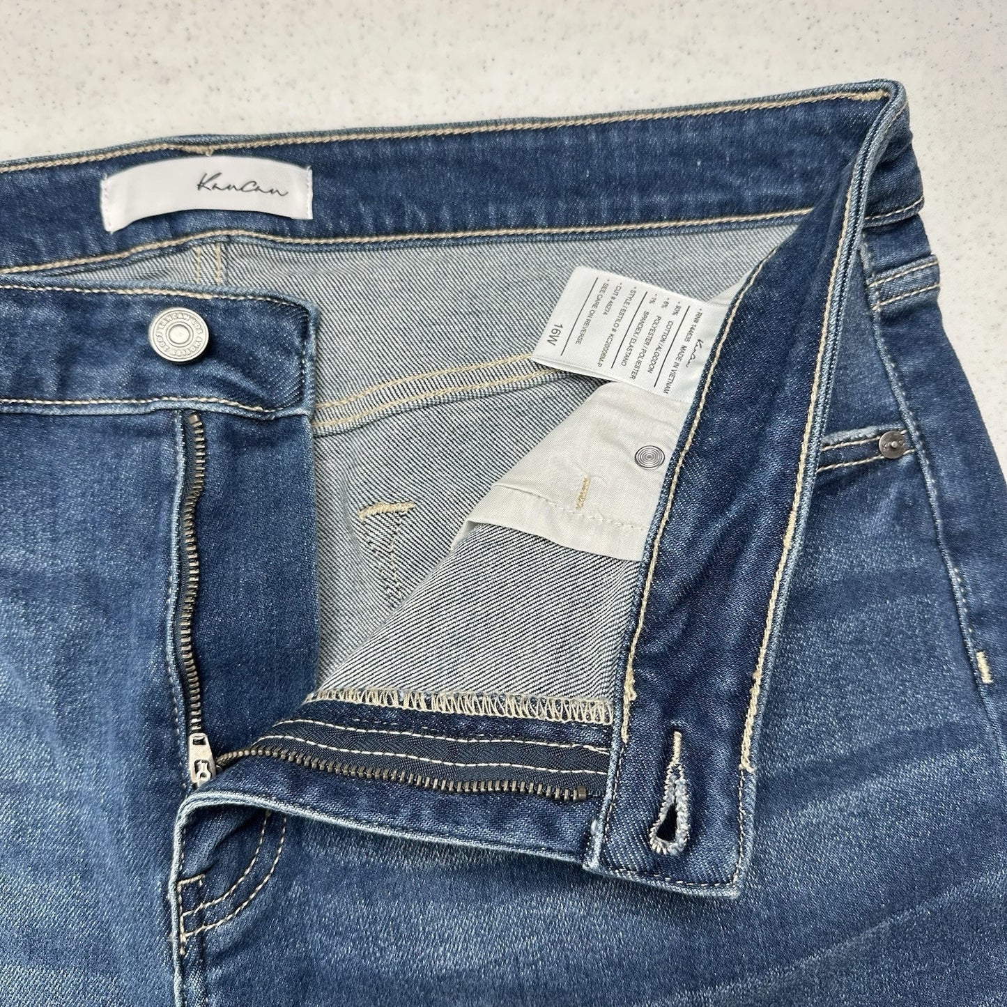Kancan Shorts Womens 16W Cuffed Blue Denim Jean 4" Stretch Comfort Fringe EUC