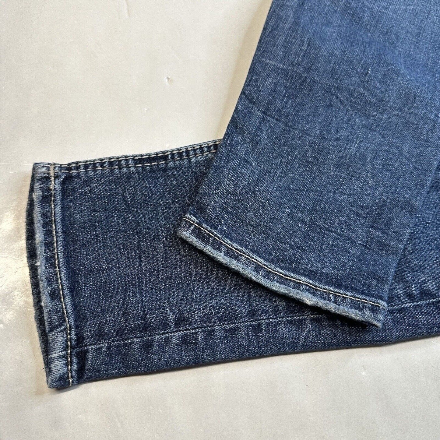 Silver Jeans Women 28 Avery Skinny Curvy Stretch Denim Blue Medium Wash Distress