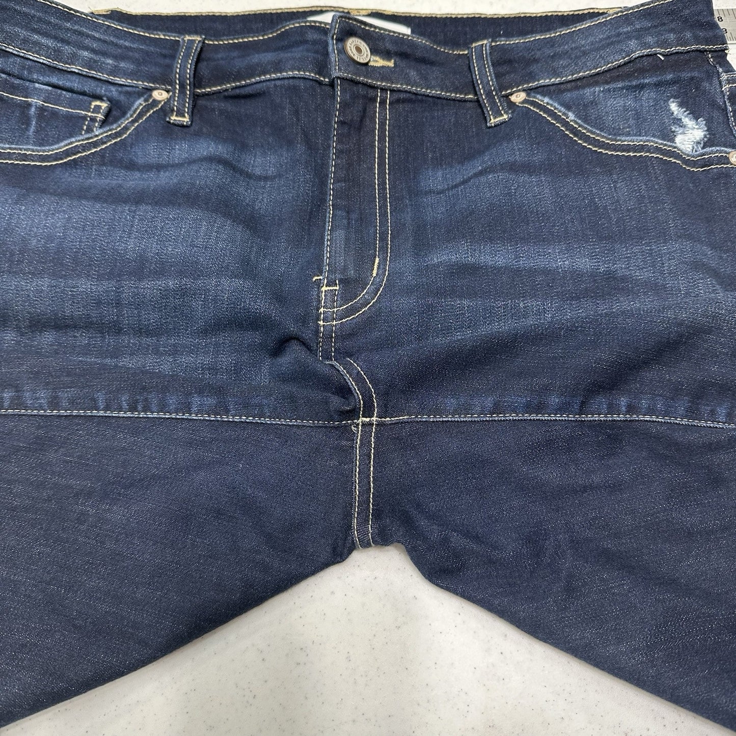 Kancan Shorts Womens 15 31 Bermuda Blue Denim Jean Comfort Distressed Grunge EUC