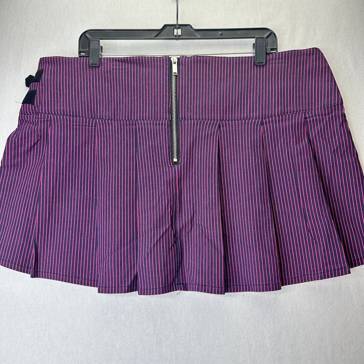 Dolls Kill Current Mood Skirt 2X Pink Blue Stripe Mini Pleated Buckles Goth NEW