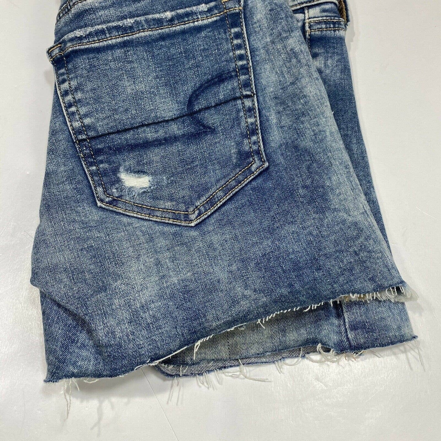 American Eagle Shorts Sz 2 Womens Next Level Stretch Denim Jean Raw Hem Holes