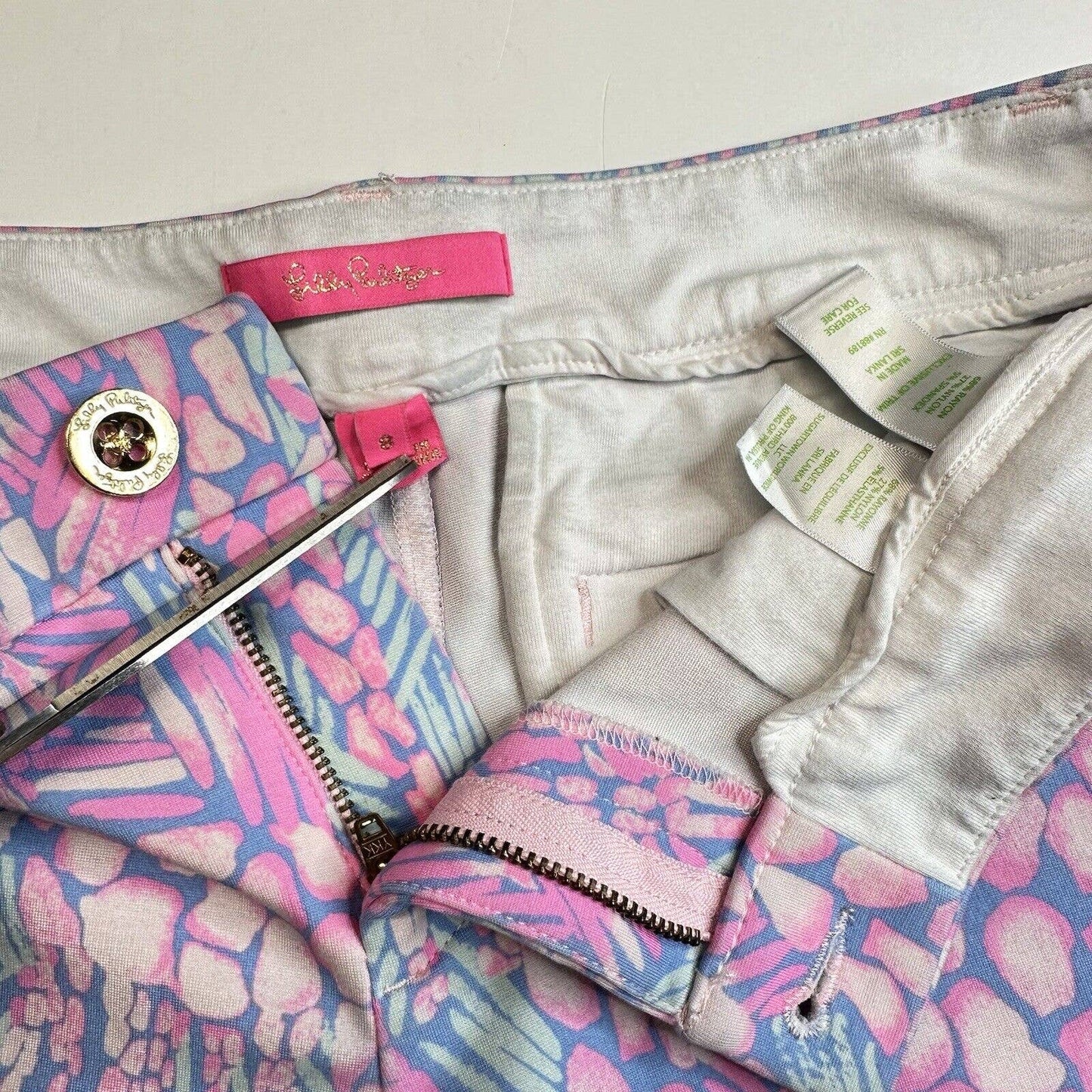Lilly Pulitzer Jayne Knit Shorts Womens 8 Pink Sorbet Pattern Golf Barbie EUC