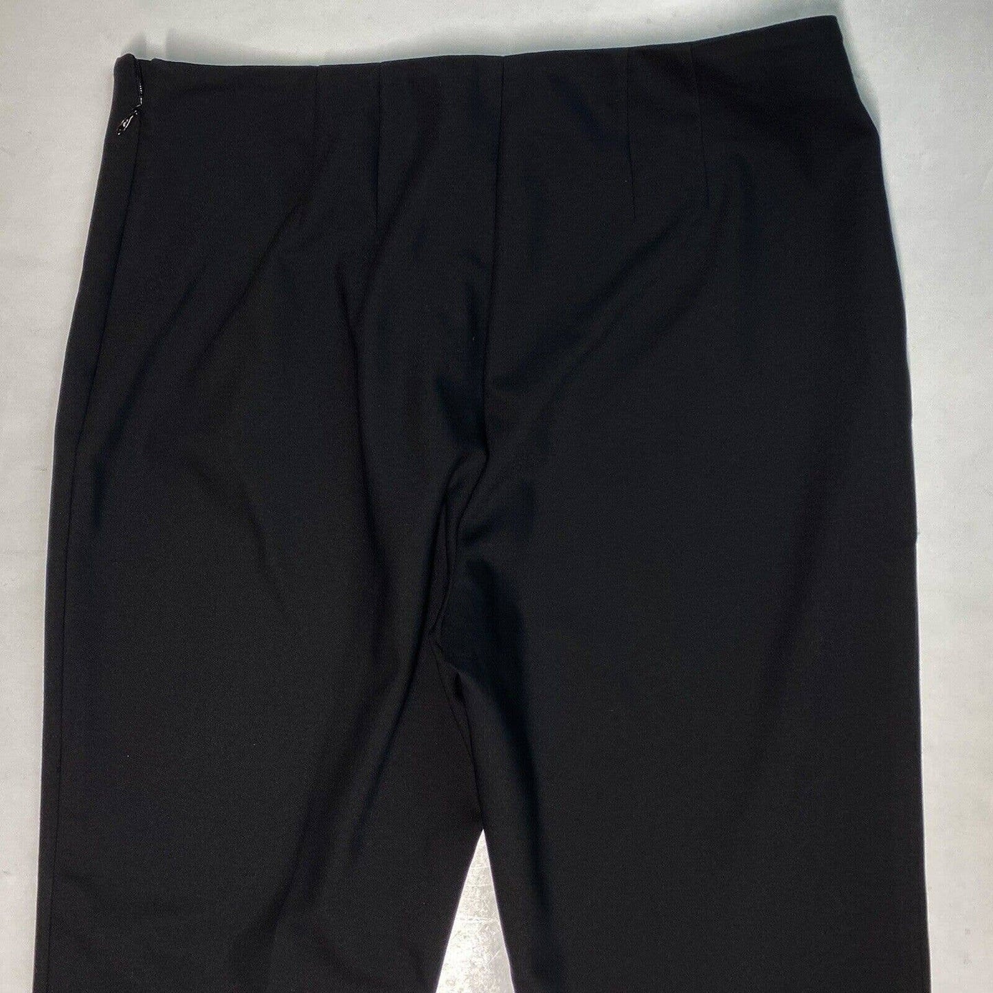 St John Sport Black Cropped Dress Pants Sz 6 Womens Midrise EUC USA