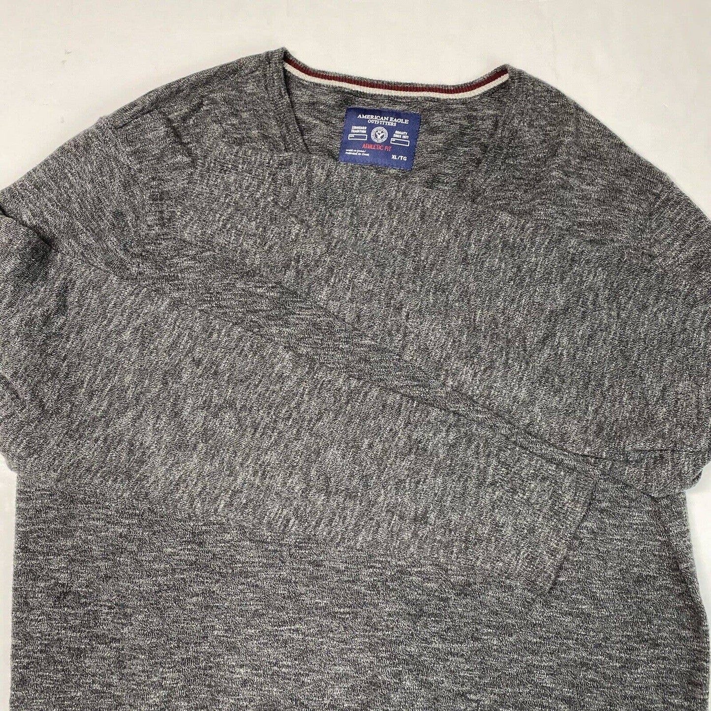 American Eagle Sweater Mens XL Gray V-Neck Athletic Fit Long Sleeve Knit Cotton