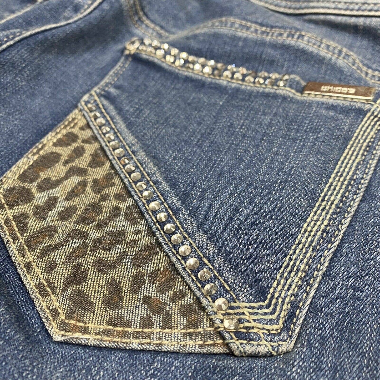 Chicos So Slimming Tapered Sz 00 (US 2) Midrise Denim Jeans Cheetah Print Jewels
