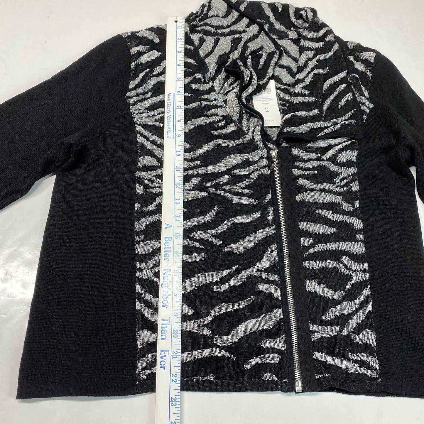 Chicos Eliza Zip Up Knit Cardigan Sz 2 (Large) Zebra Black/Silver Sweater NEW