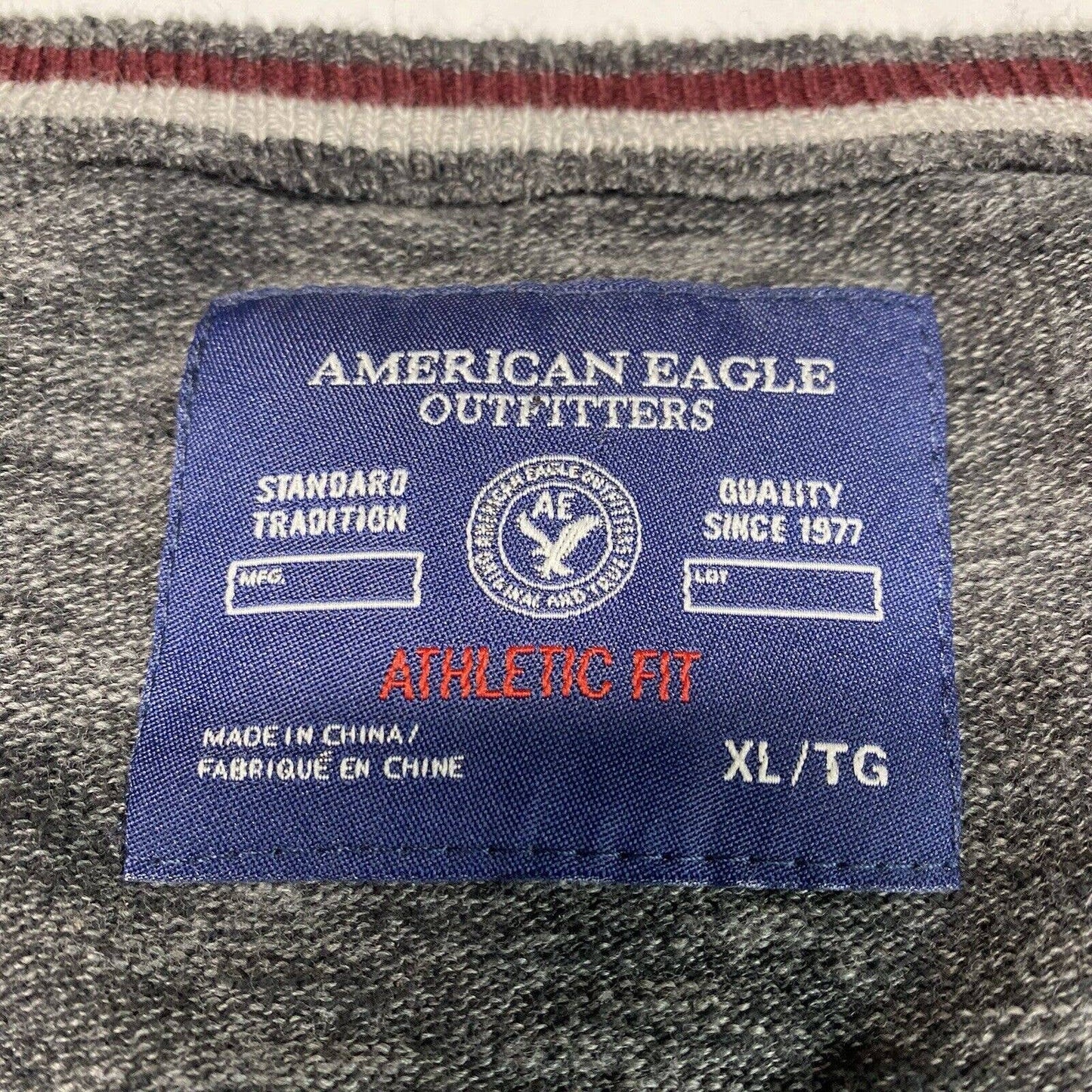American Eagle Sweater Mens XL Gray V-Neck Athletic Fit Long Sleeve Knit Cotton