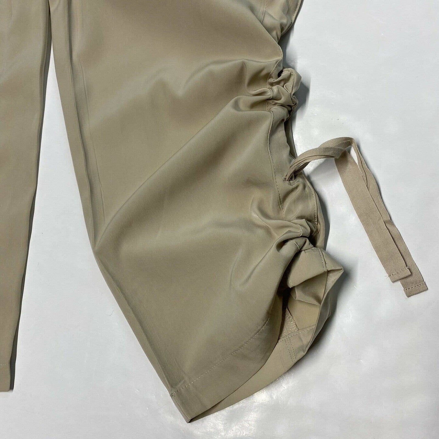 Chicos Ankle Cinch Pull On Pants Sz 2.5 (US 14) Beige Elastic Waist Casual EUC