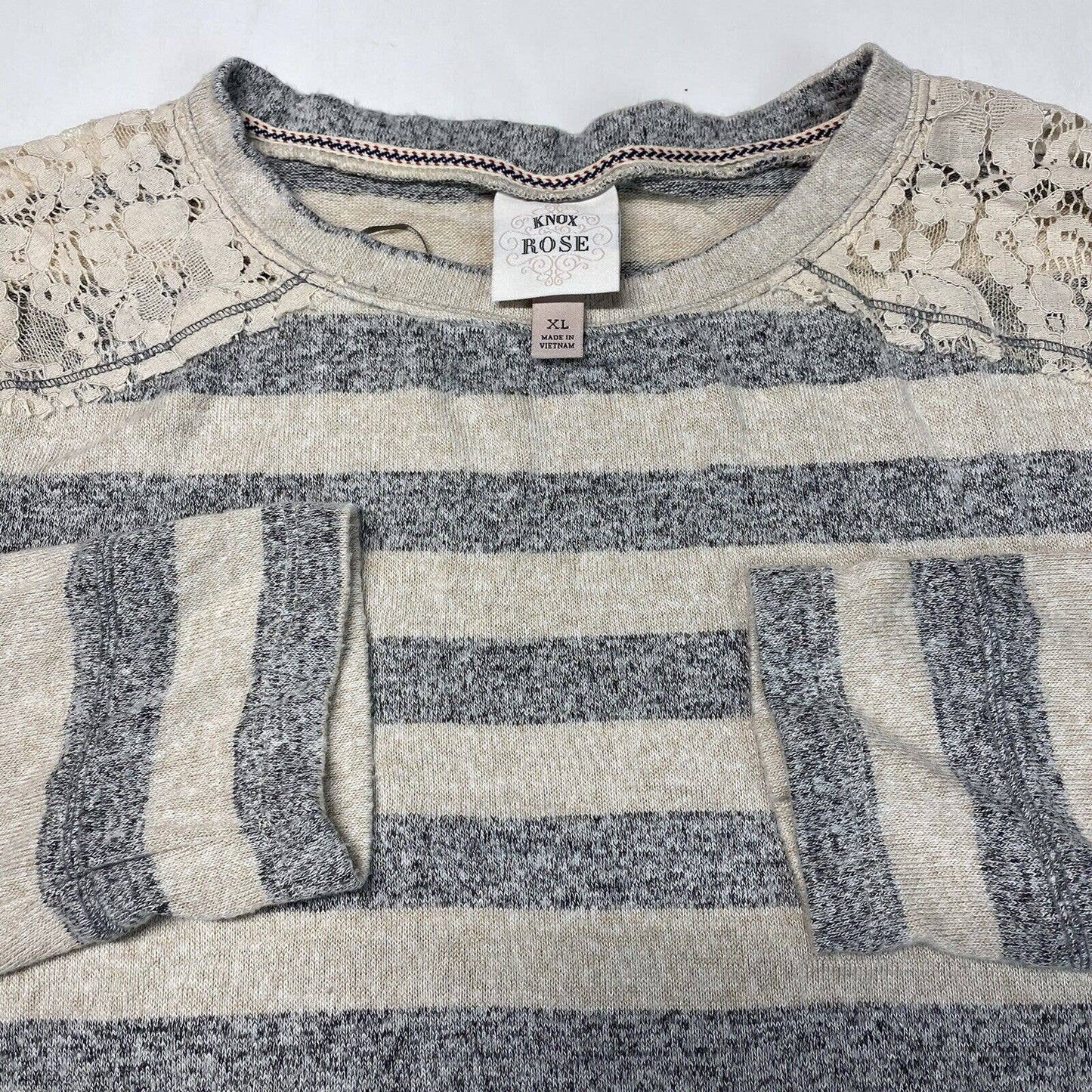 Knox Rose Striped Top XL Beige/Gray Stretchy Knit Long Sleeve Shirt Lace Accent