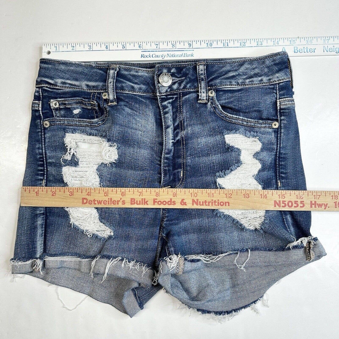 American Eagle Hi-Rise Shortie 8 Next Level Stretch Denim Jean Distressed EUC